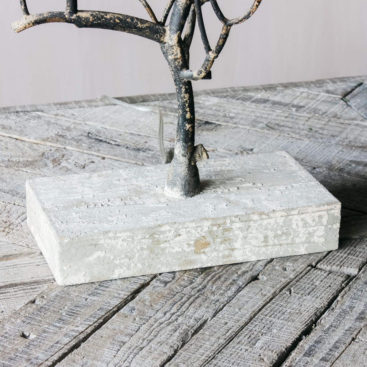 Iron Tree Lamp – image 4