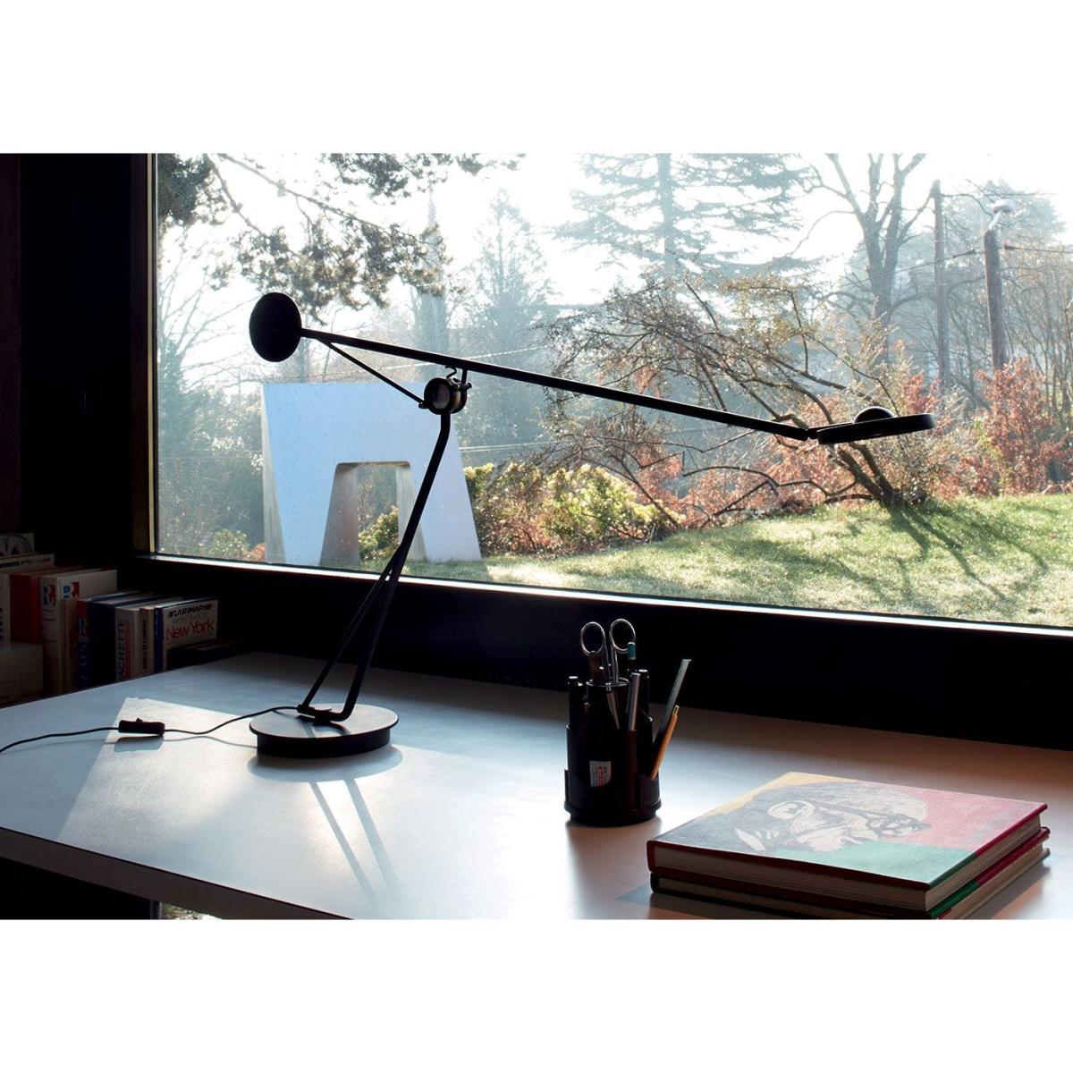 DCW Editions Aaro LED Table Lamp Black – image 5