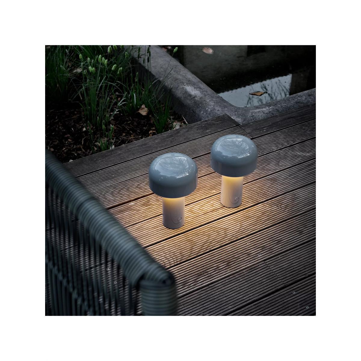 Flos Bellhop LED USB-C Touch Table Lamp – image 4