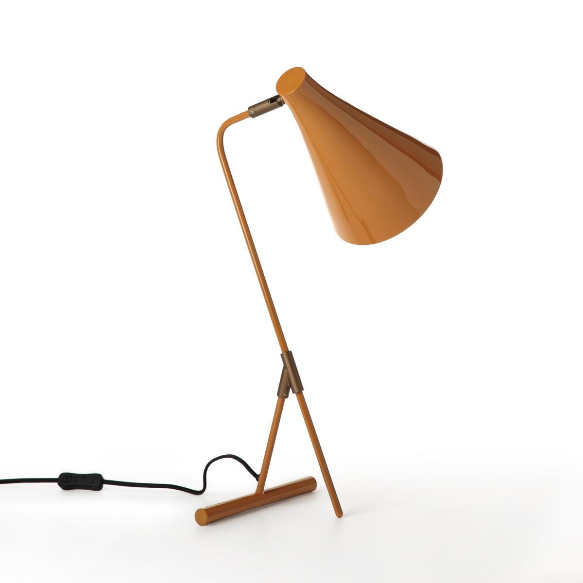 Jameson Metal Table Lamp in Caramel – image 3