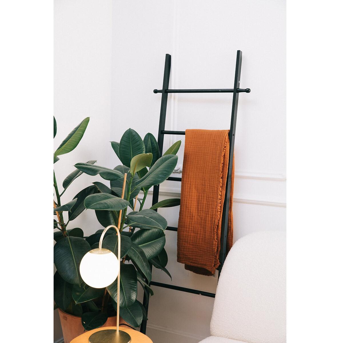 Moricio Brass and Opaline Table Lamp – image 5