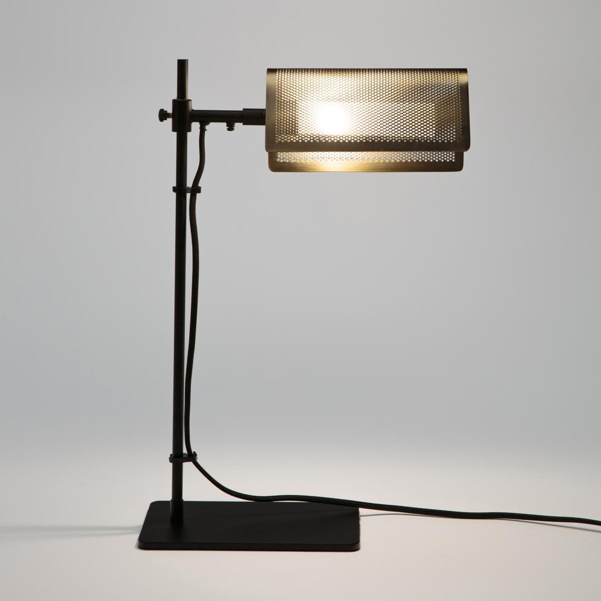 Darja Perforated Metal Desk Lamp – image 4