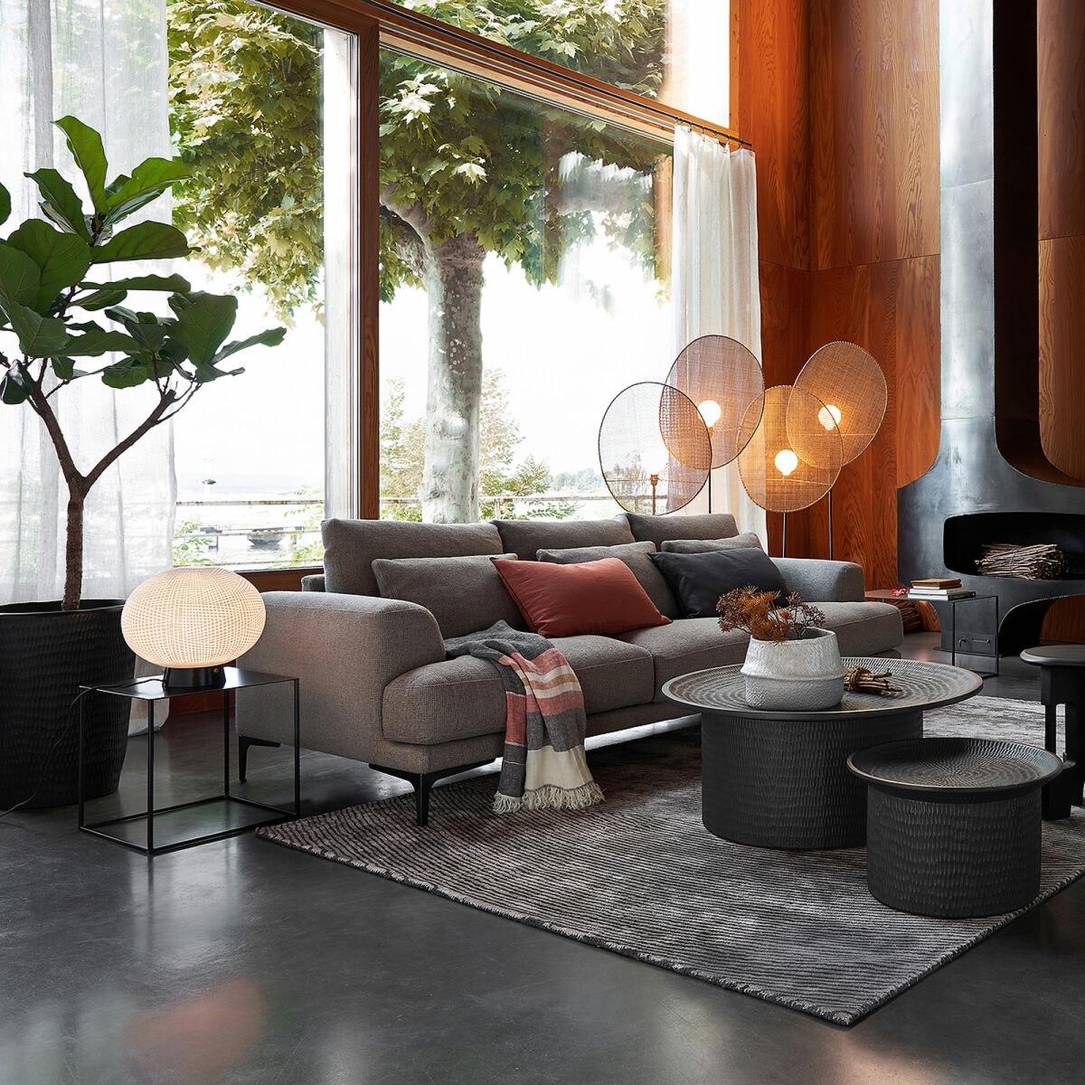 Salil Table Lamp – image 6