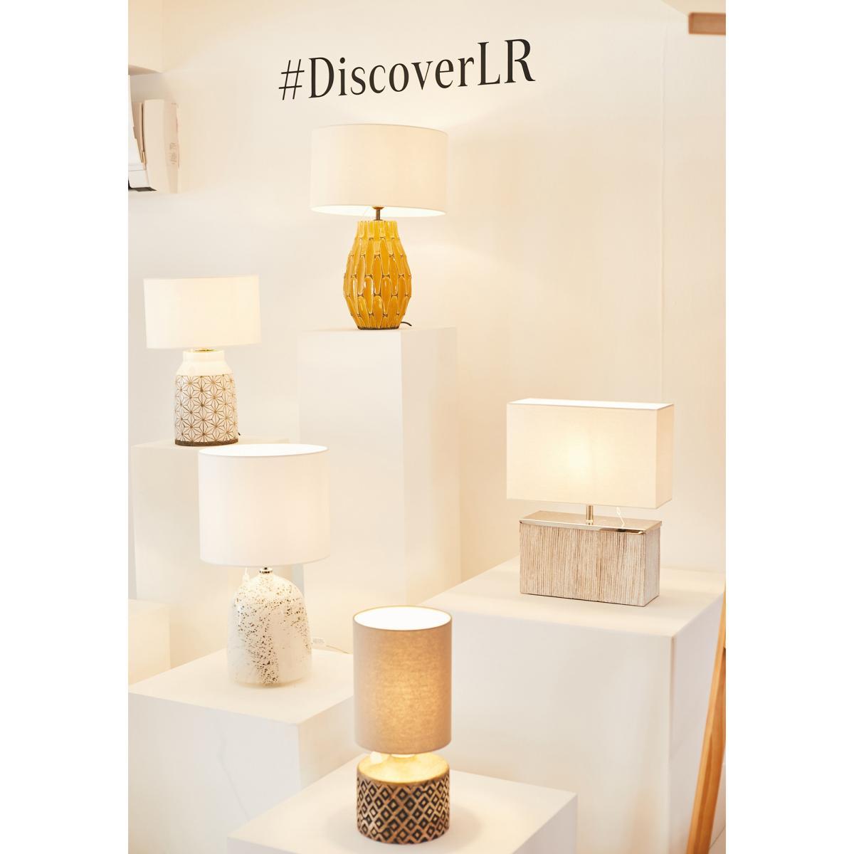 Hand Carved Diamond Wood with Slub Cotton Shade Table Lamp – image 2