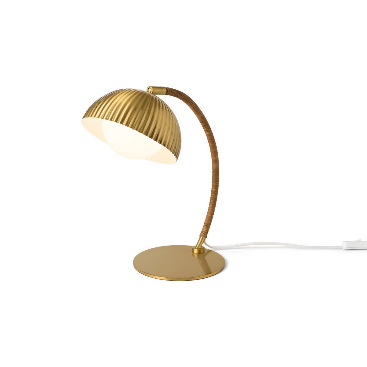 Shell Table Lamp, Antique Brass & Natural Rattan – image 2