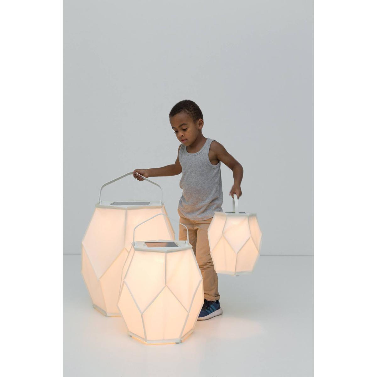 La Lampe Couture Small Solar lamp - / Ø 28 x H 48 cm by Maiori White – image 5