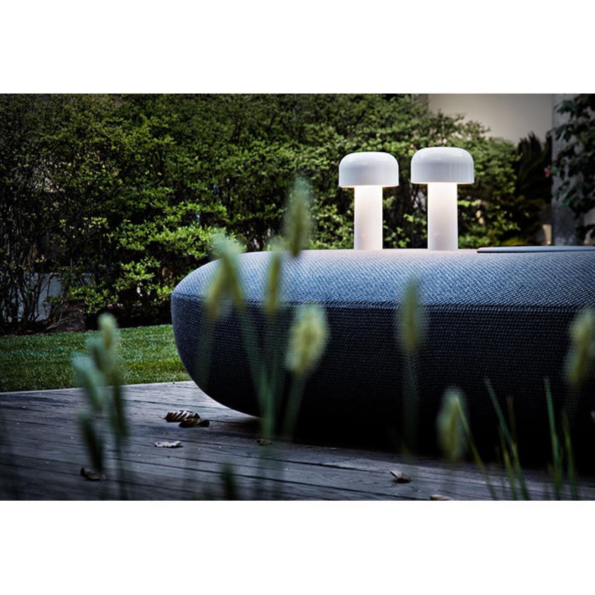 Bellhop Wireless lamp - / Wireless - Refill via USB by Flos White – image 3