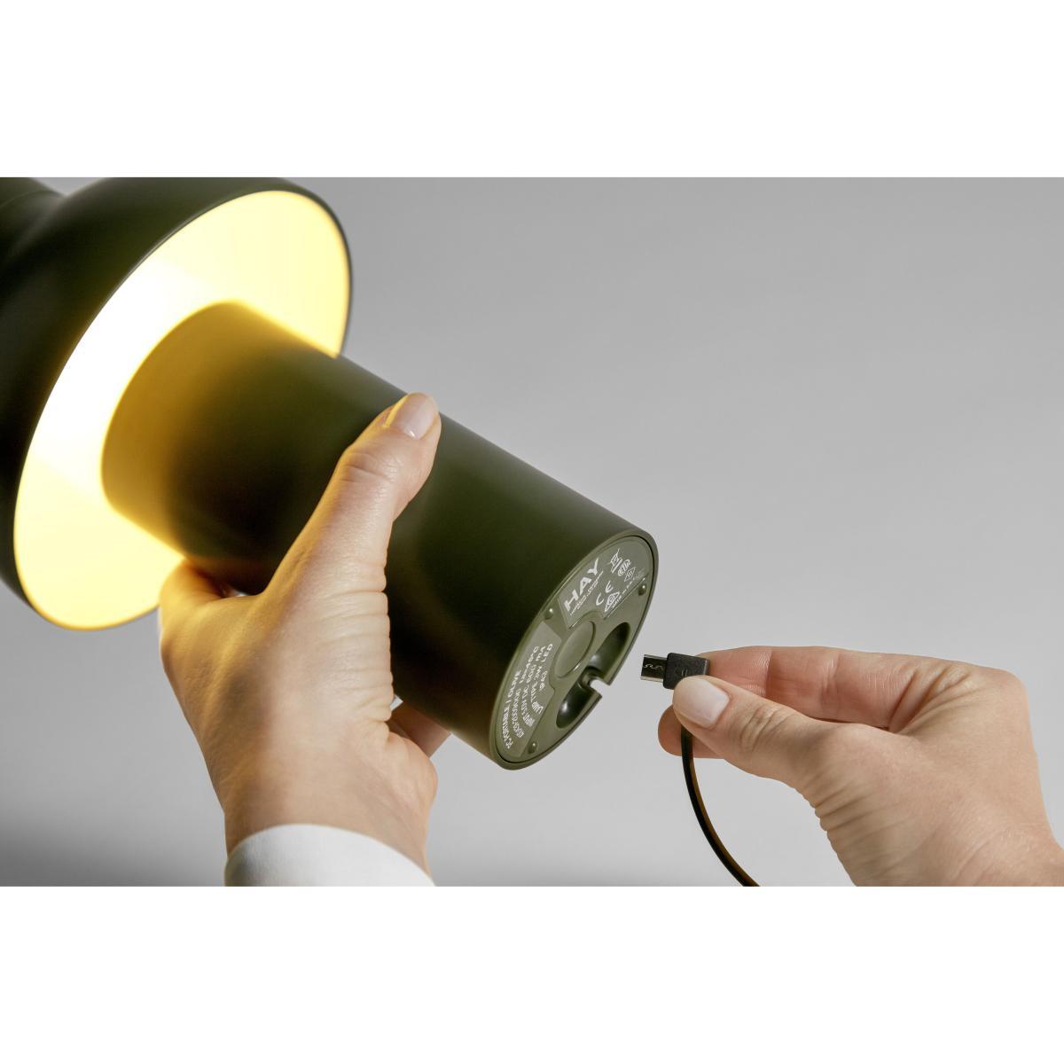 PC Portable Wireless lamp - / For outdoor use - USB charging by Hay White/Beige – image 12