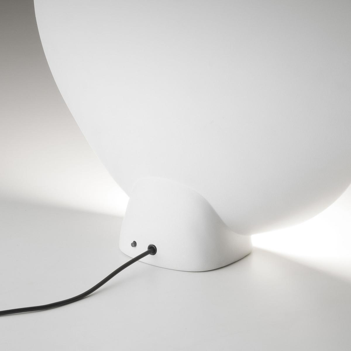 Musa Table lamp - / Version droite - Ø 26 cm by Vibia Pink – image 6