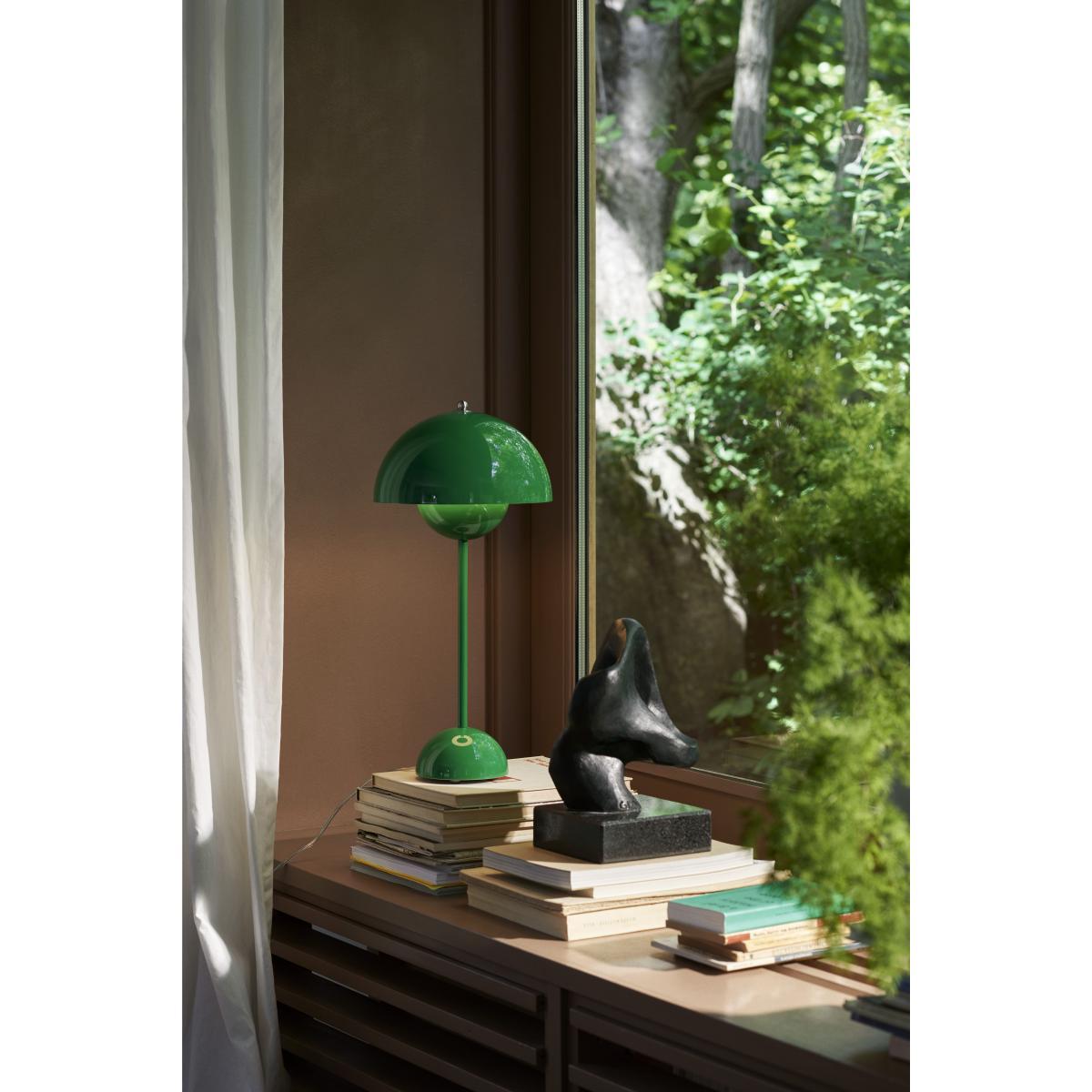 FlowerPot VP3 Table lamp - / H 50 cm - By Verner Panton, 1969 by &tradition Green – image 4