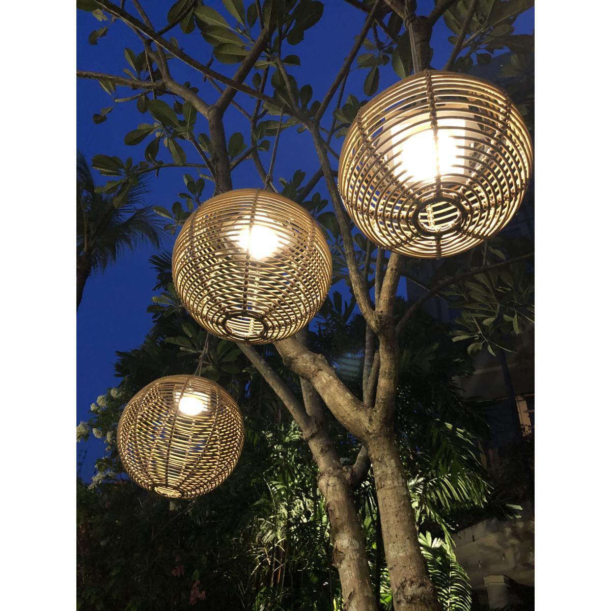 La Lampe Paillote Sphere Solar lamp - / Small Ø 31 cm / Hybrid and connected (solar + USB dock) by Maiori Natural wood – image 3