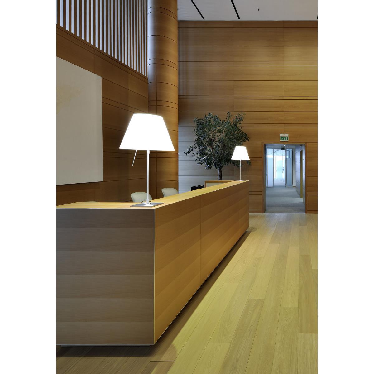 Costanza Table lamp - / H 76 to 110 cm by Luceplan White/Gold – image 4