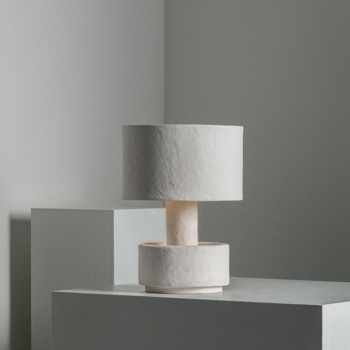 Earth Table lamp paper white / Recycled papier-mâché - Ø 32 x H 44 cm - Serax – image 2