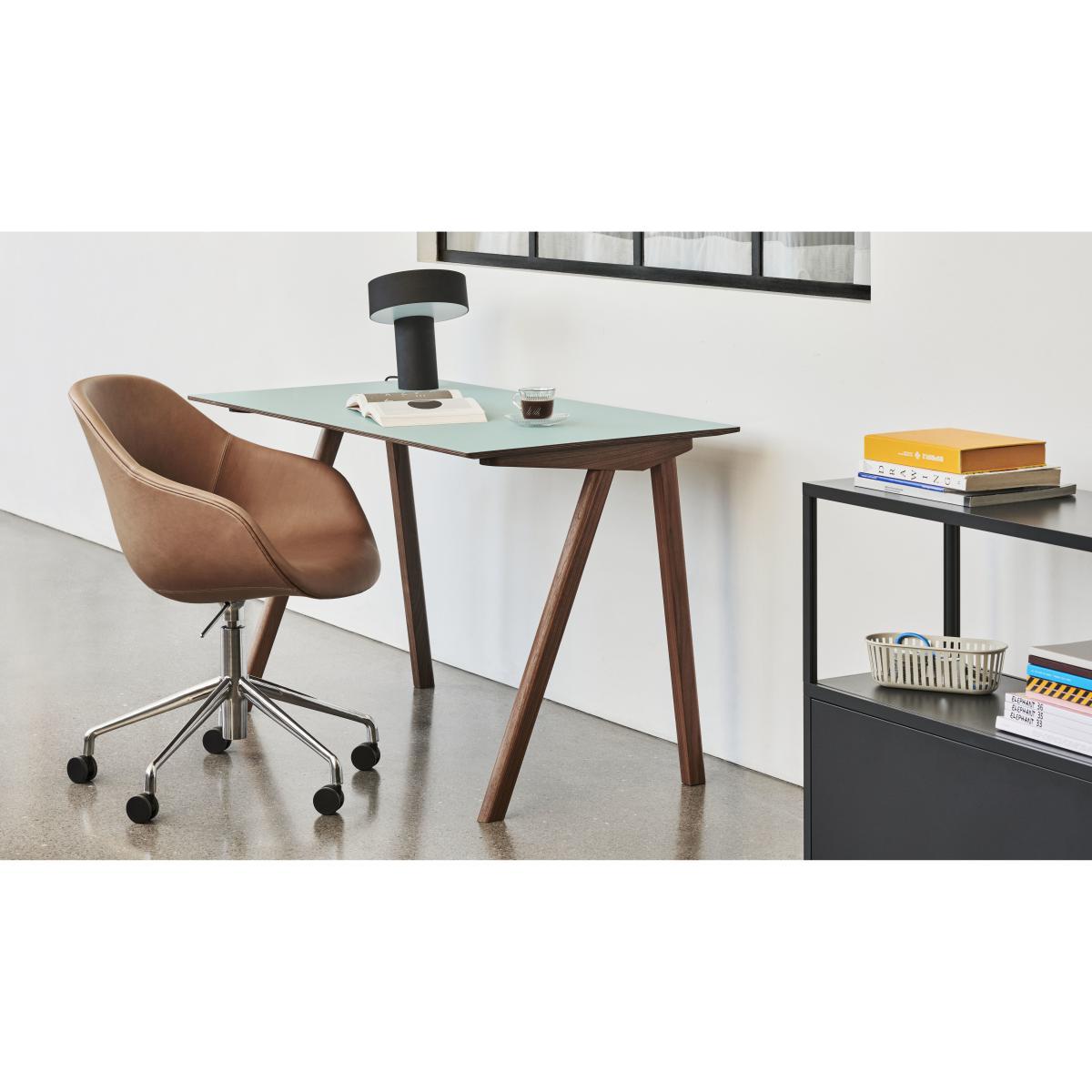 Slant Table lamp - / Metal by Hay Black – image 3