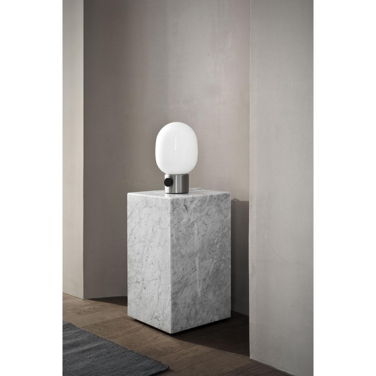 JWDA Table lamp - Metal by Menu Black/Gold – image 4