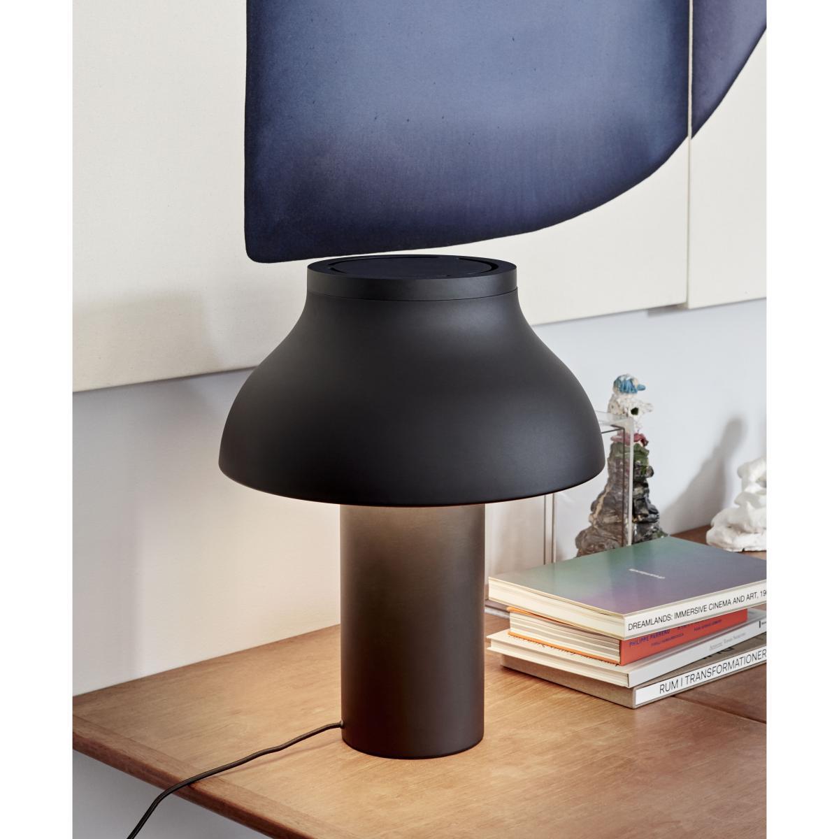 PC Large Table lamp - / H 50 cm - Aluminium by Hay Black – image 4