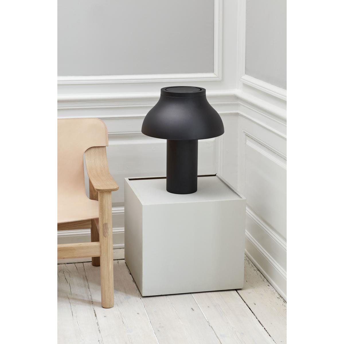 PC Large Table lamp - / H 50 cm - Aluminium by Hay Black – image 6