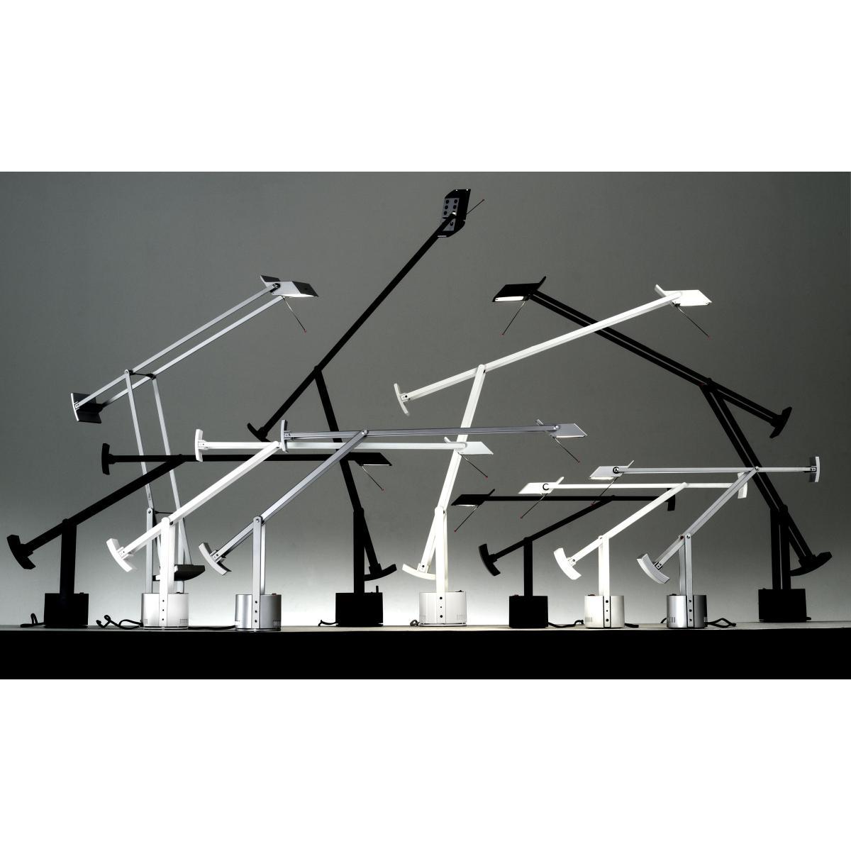 Tizio Micro Table lamp by Artemide Black – image 2