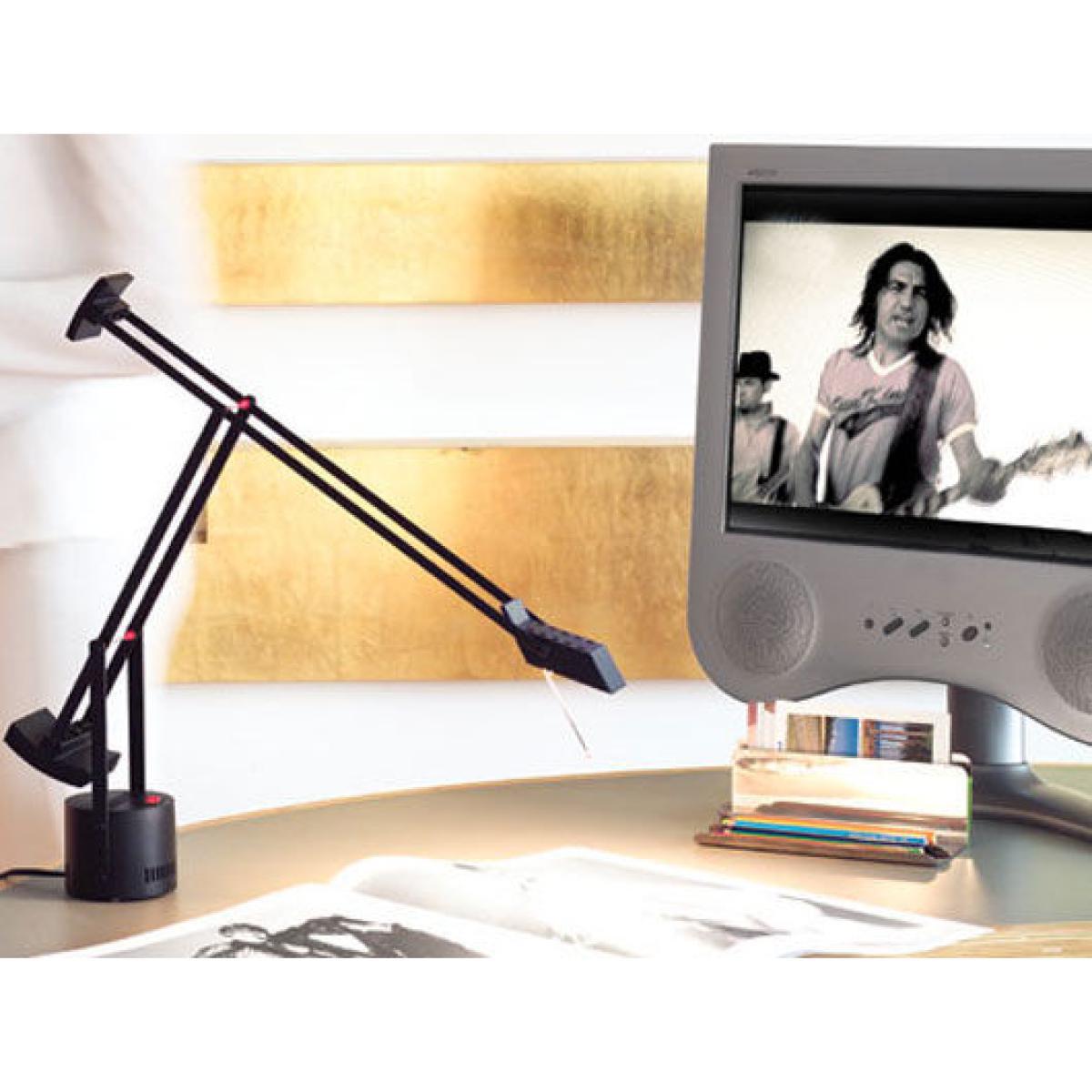 Tizio Micro Table lamp by Artemide Black – image 4