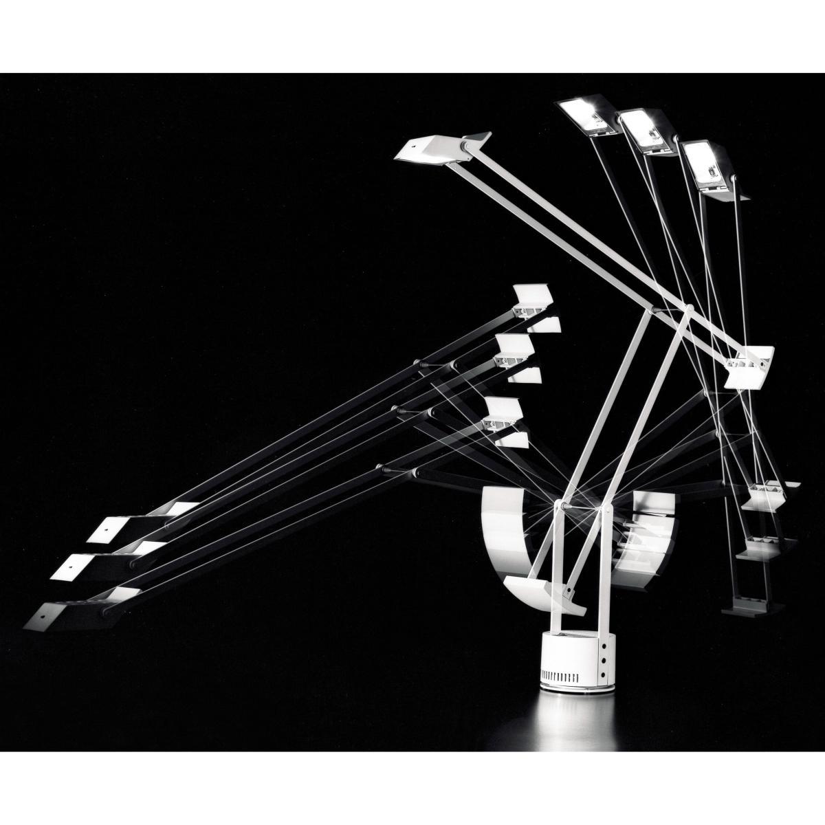 Tizio Micro Table lamp by Artemide Black – image 7