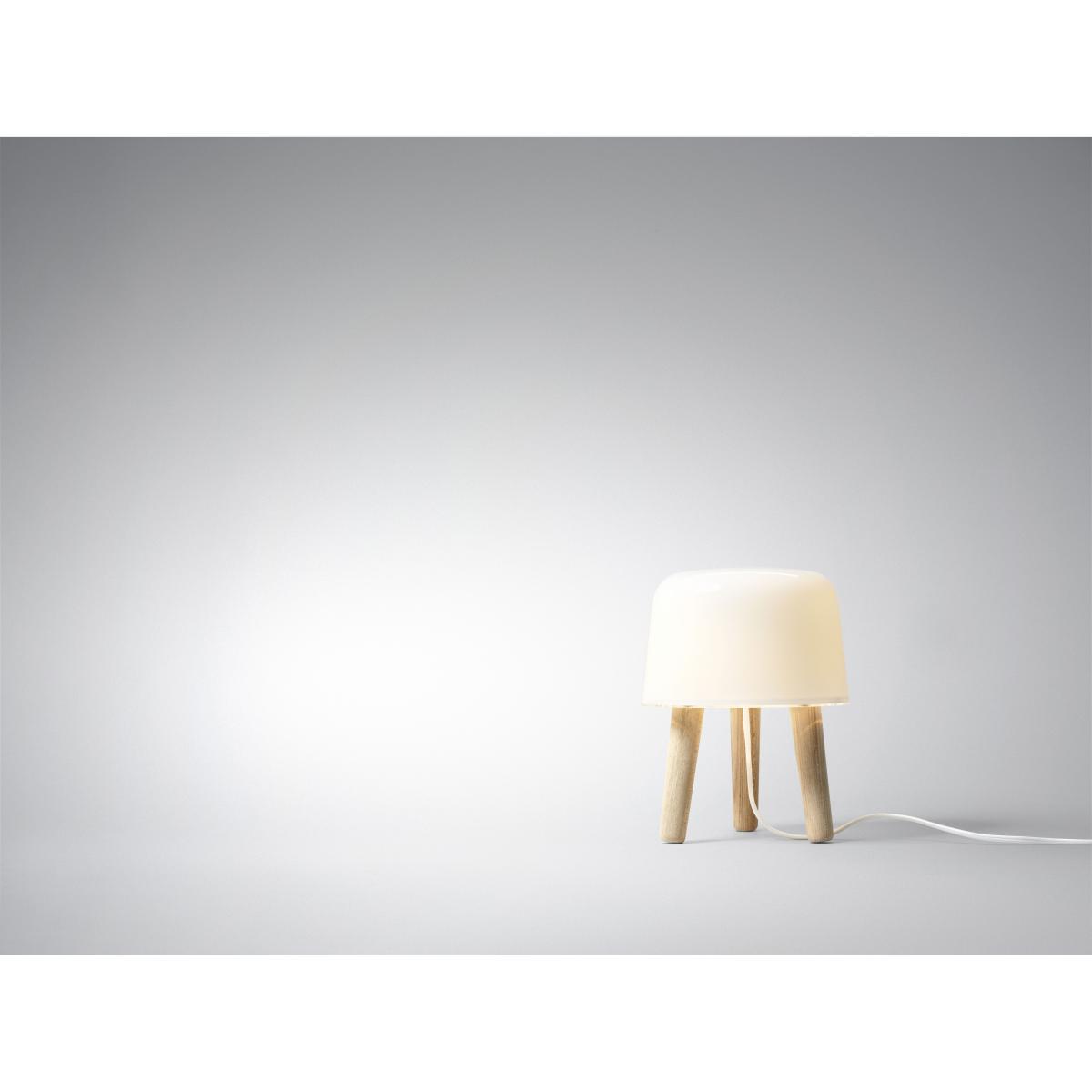 Milk Table lamp - Table lamp by And Tradition White/Natural wood – image 2