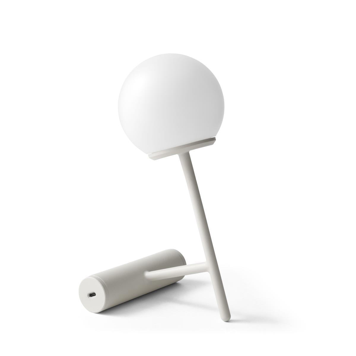 Phare LED Wireless lamp - / Recharges via USB - Metal & plastic by Menu Grey – image 2