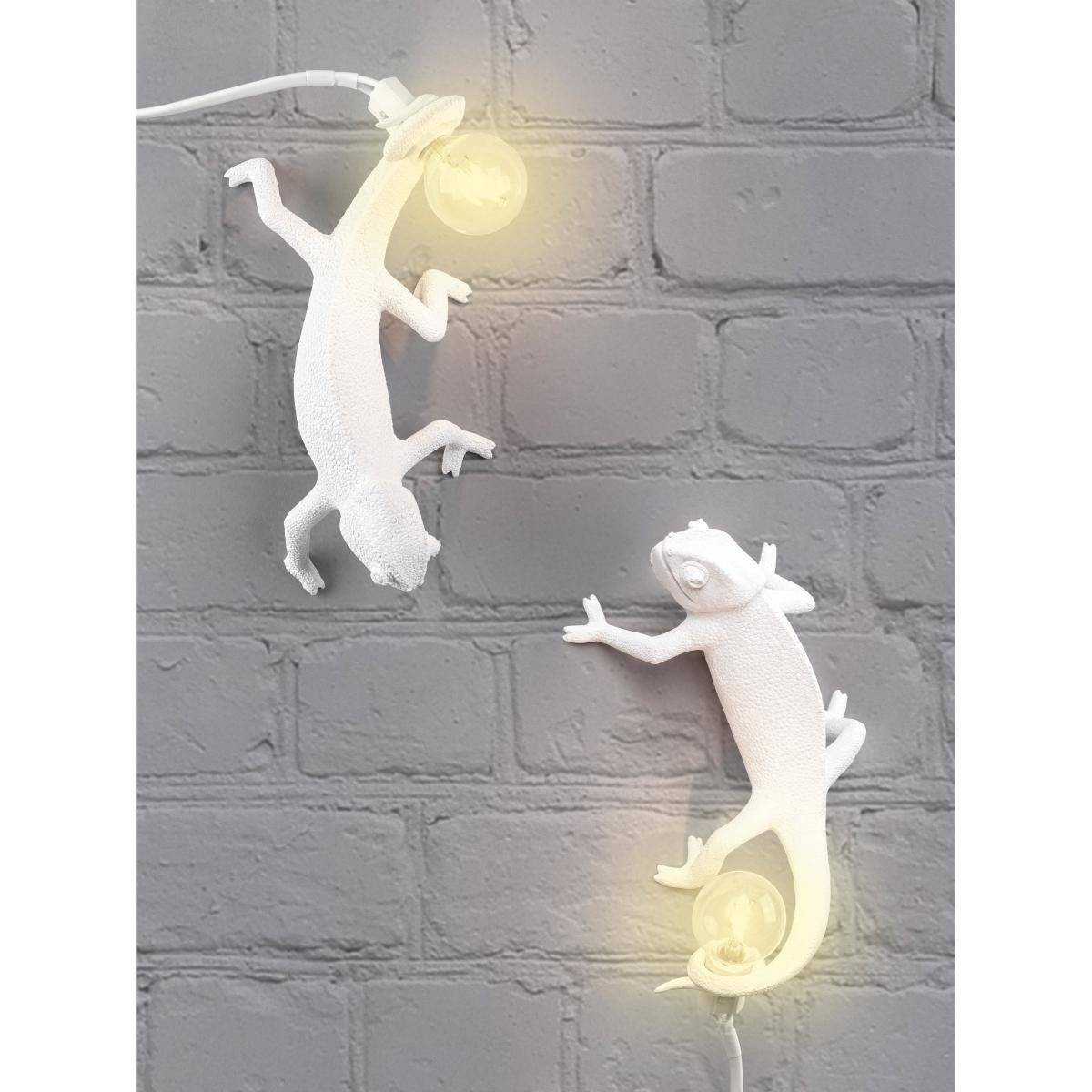 Chameleon Going Down Wall light - / Wall light - Resin by Seletti White – image 5