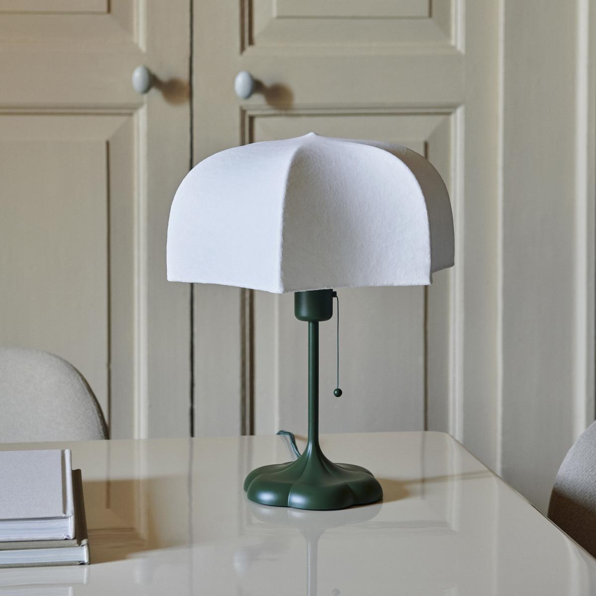 Poem Table lamp textile green / Ø 30 x H 42 cm - Ferm Living – image 3