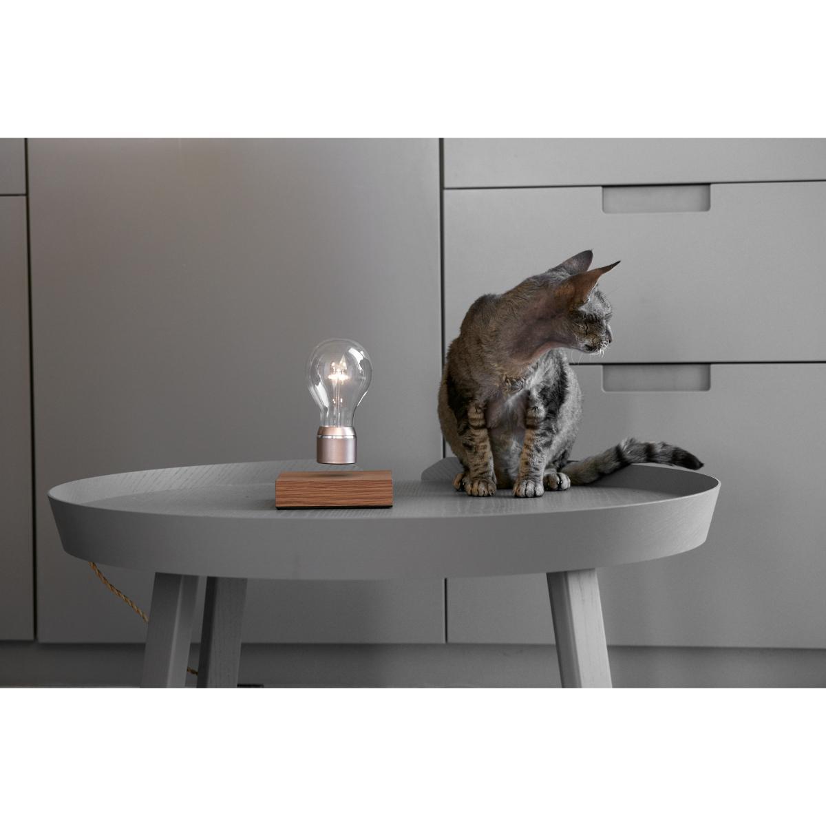 Flyte Buckminster Table lamp - / Levitating bulb by Flyte Copper/Natural wood/Metal – image 3
