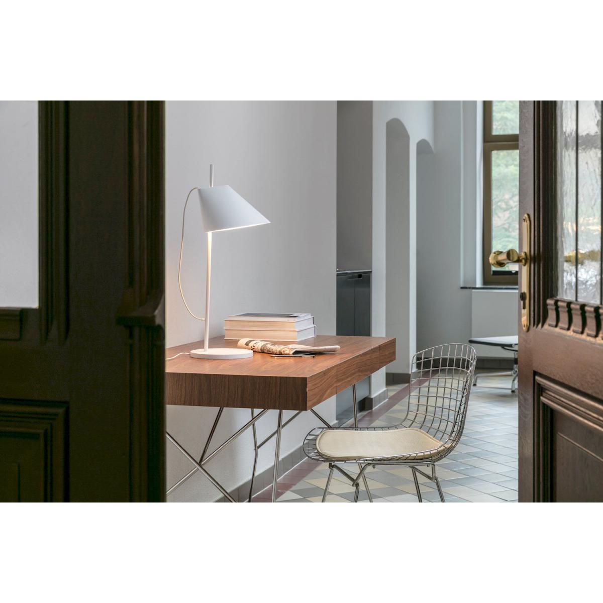 Yuh LED Table lamp - / H 61 cm by Louis Poulsen White – image 3