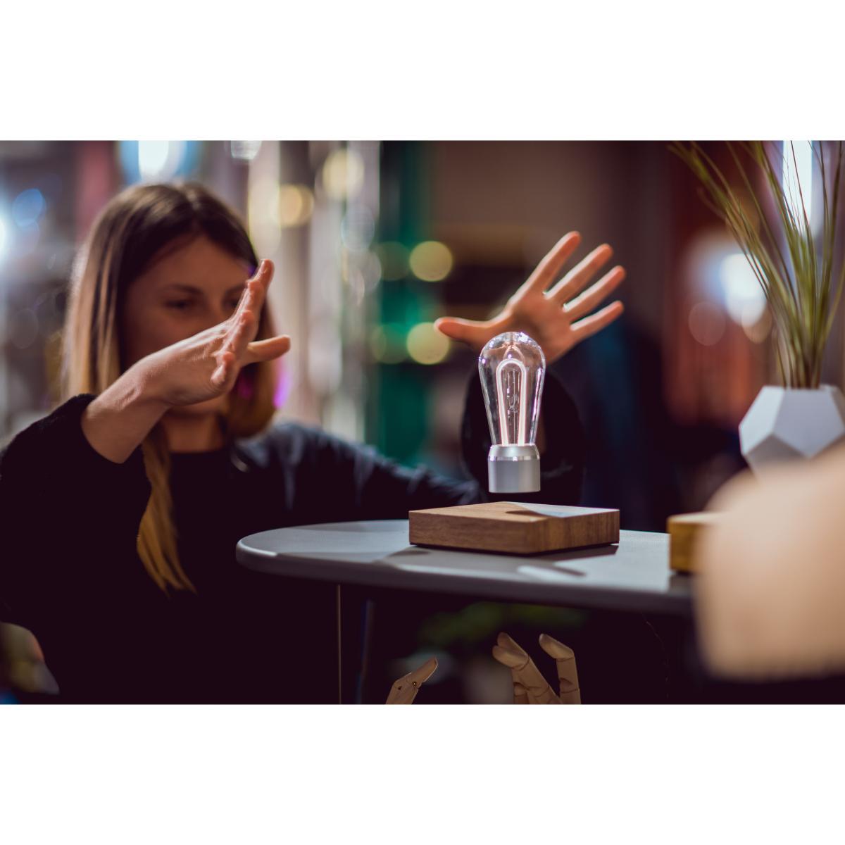Flyte Nikola Table lamp - / Levitating bulb by Flyte Silver/Natural wood/Metal – image 5