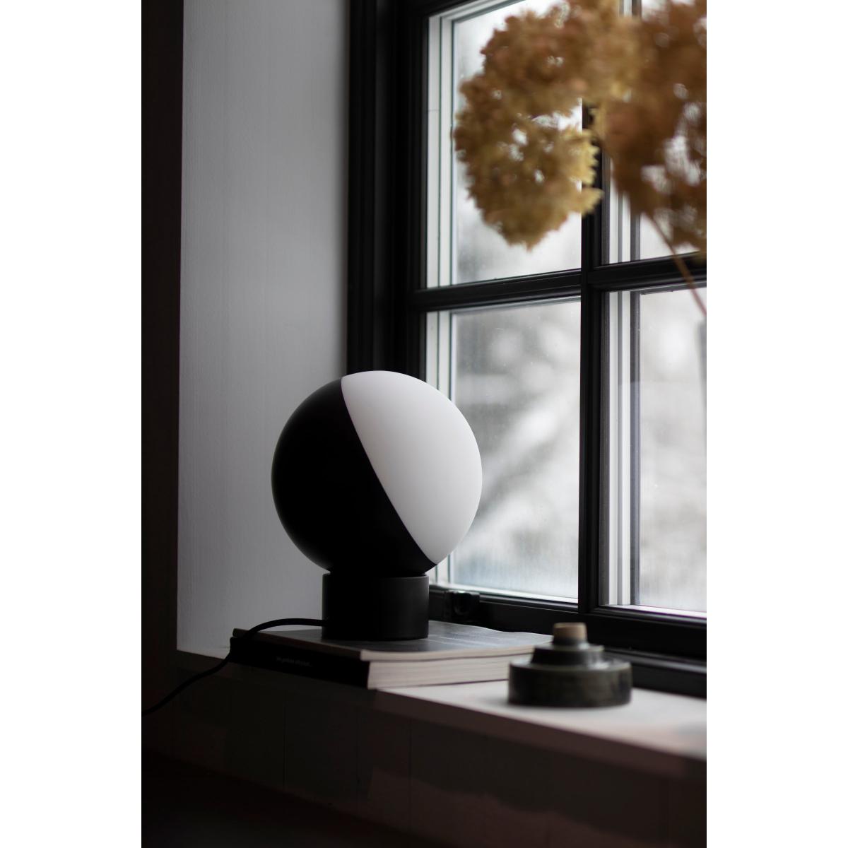 Contur table lamp Ø20 cm Black-white – image 4