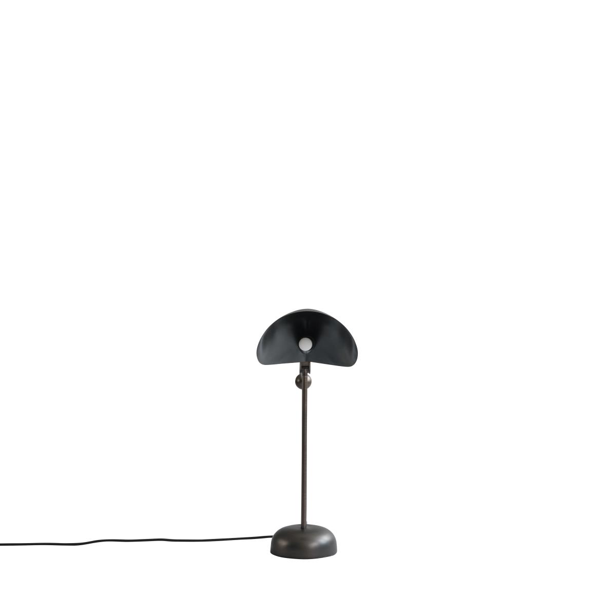101 Copenhagen Stingray table lamp 53x56.5 cm Bronze – image 3