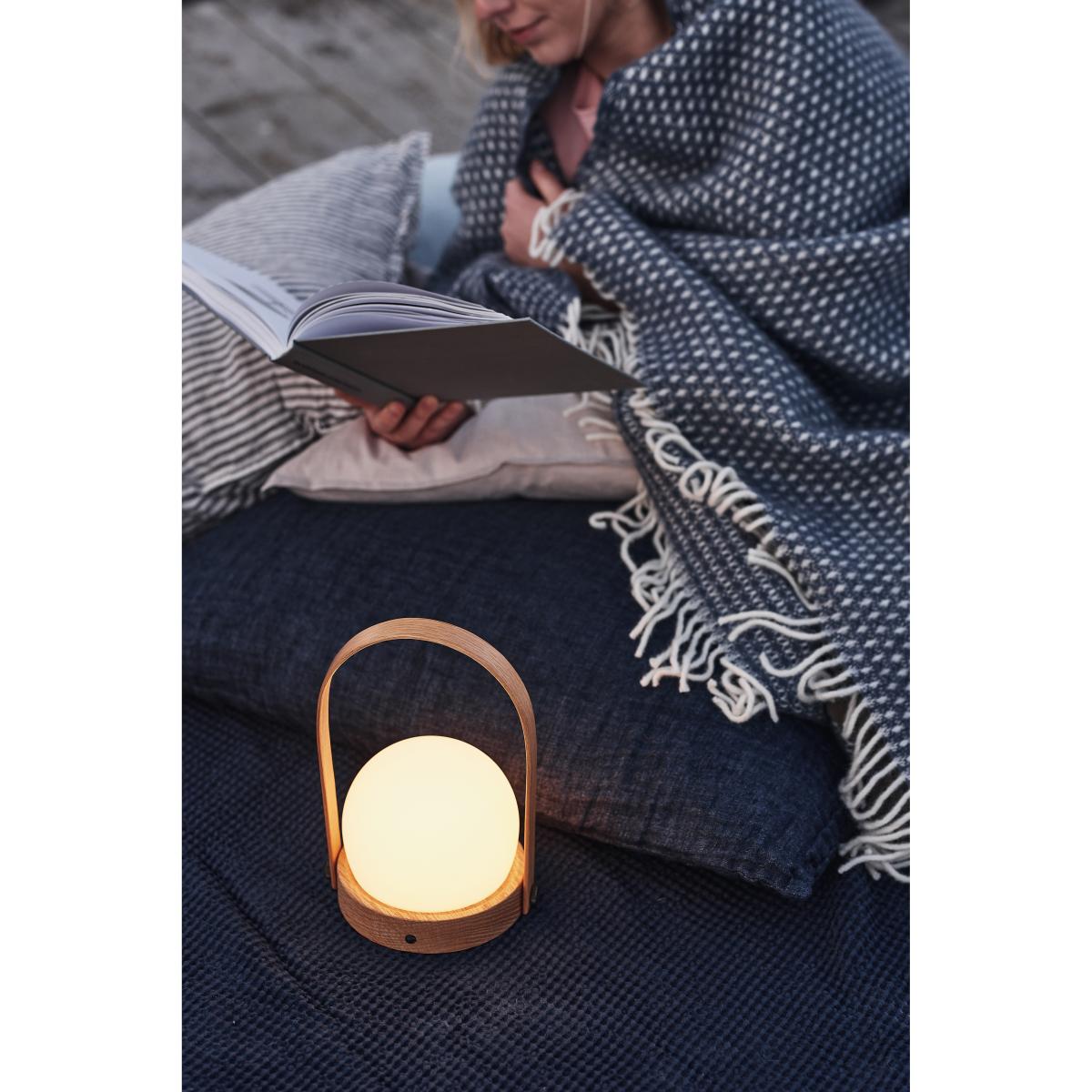 MENU Carrie lamp Limited Edition Natural oak – image 12