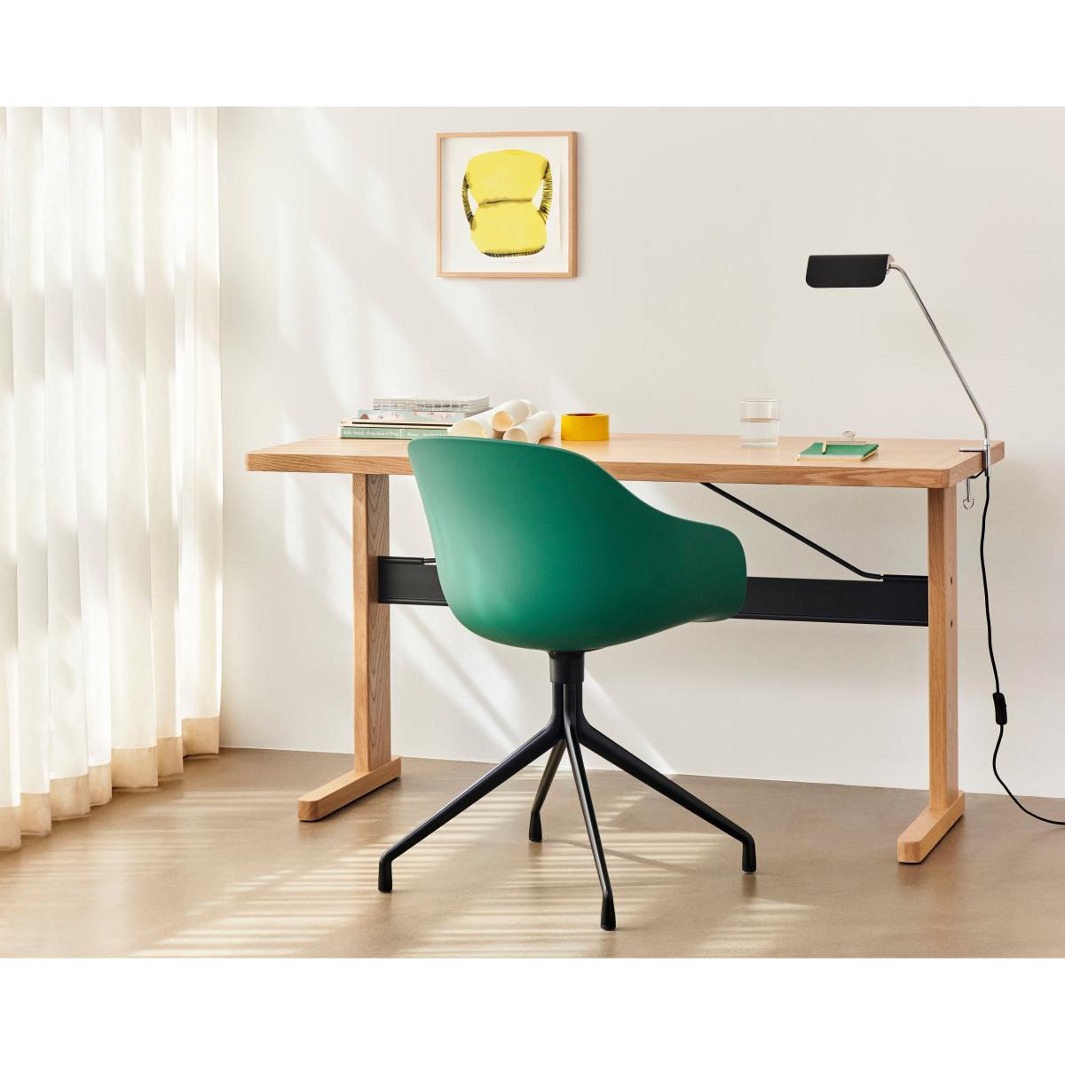 HAY Apex Clip desk lamp Iron black – image 5