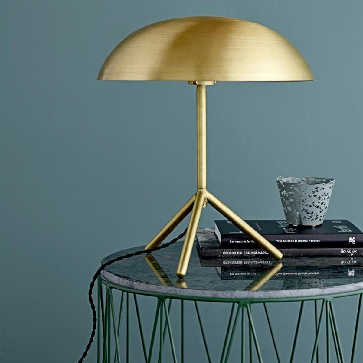 Bloomingville table lamp with stand gold – image 2