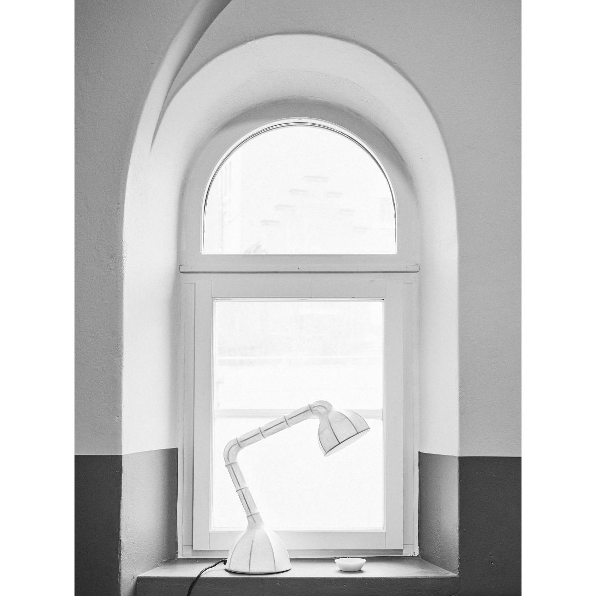 Noon Ori table lamp M White – image 3