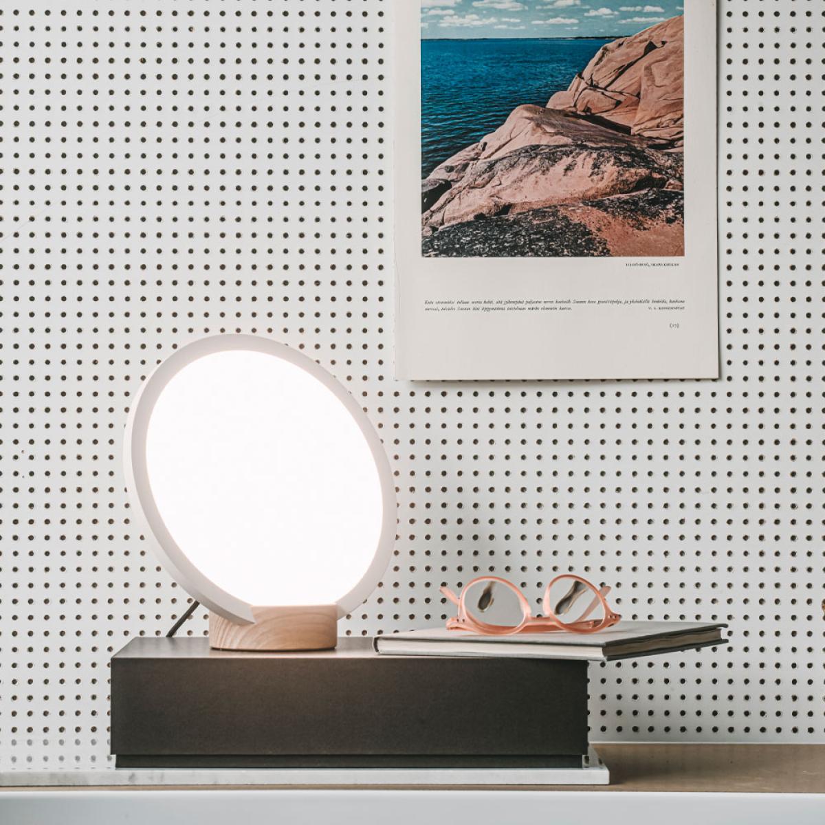 Innolux Epic table lamp White lamp base ash – image 3