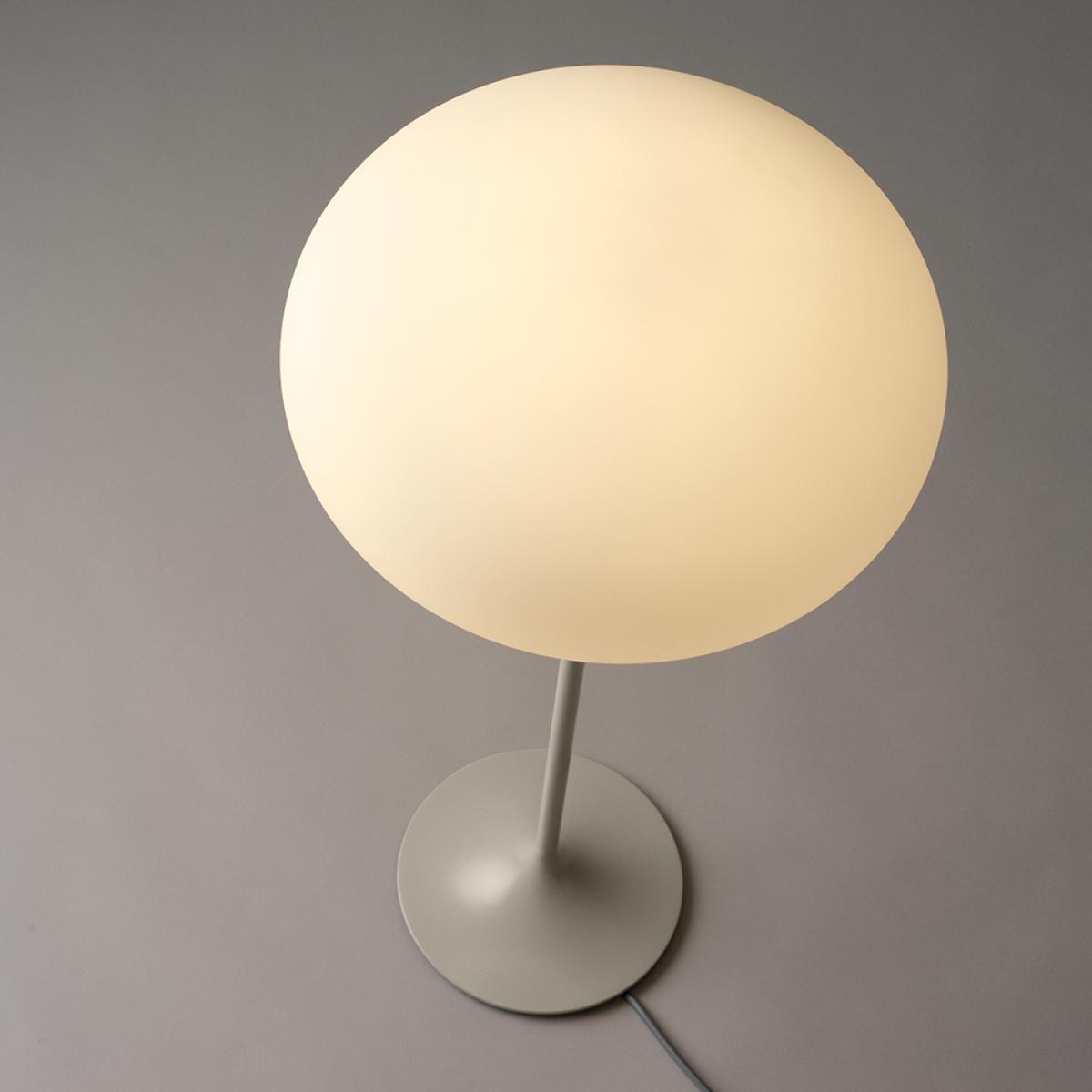 Gubi Stemlite Table lamp Pebble grey h.42 cm – image 2