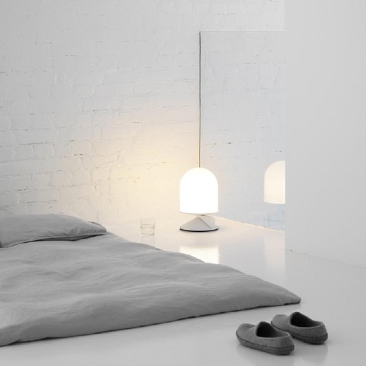 Vinge table lamp white structure with white cable – image 2