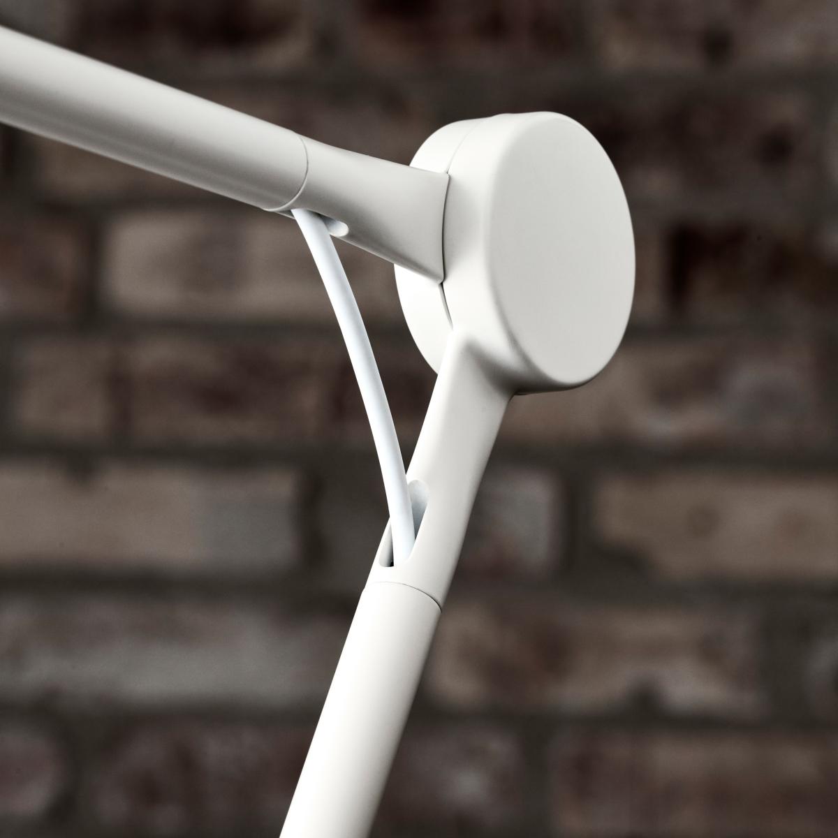 Fritz Hansen AQ01 table lamp White – image 5