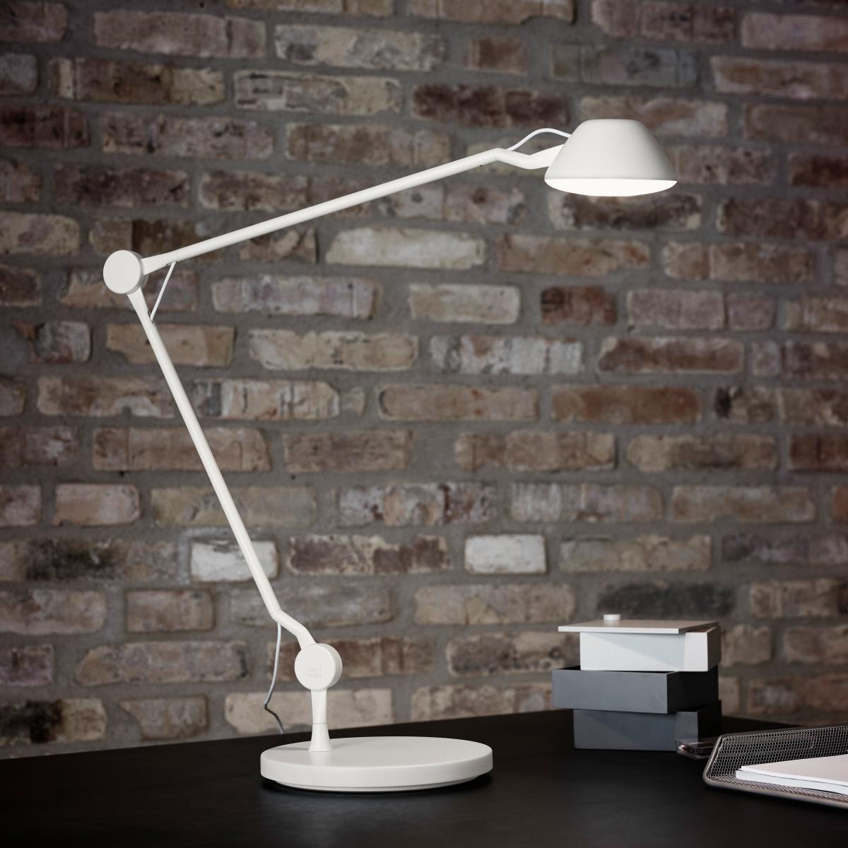 Fritz Hansen AQ01 table lamp White – image 6