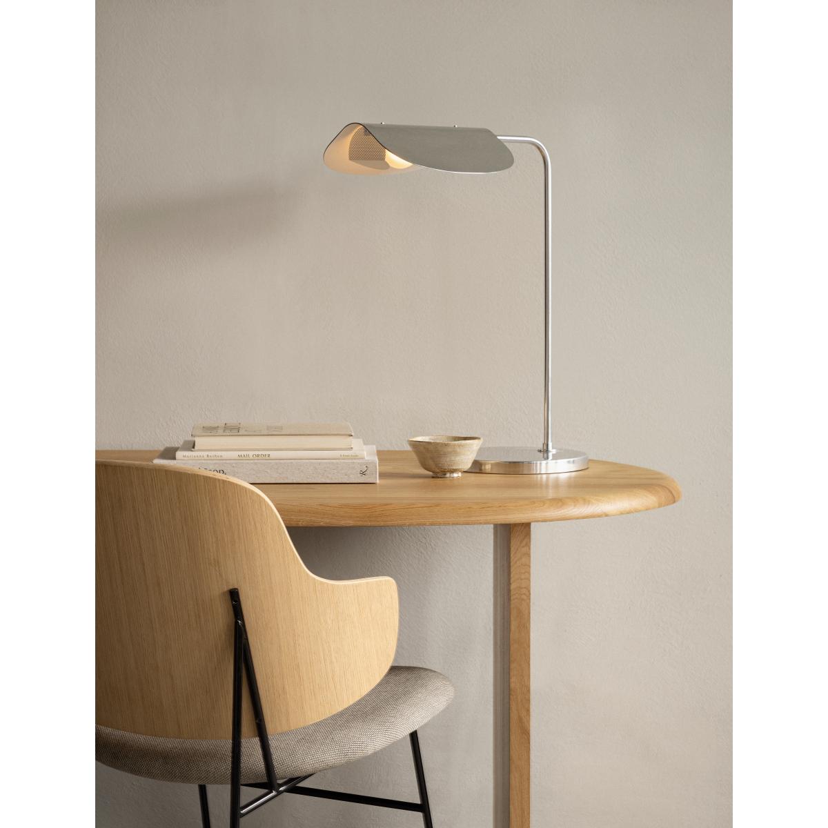Audo Copenhagen Wing table lamp 56 cm Aluminium – image 5