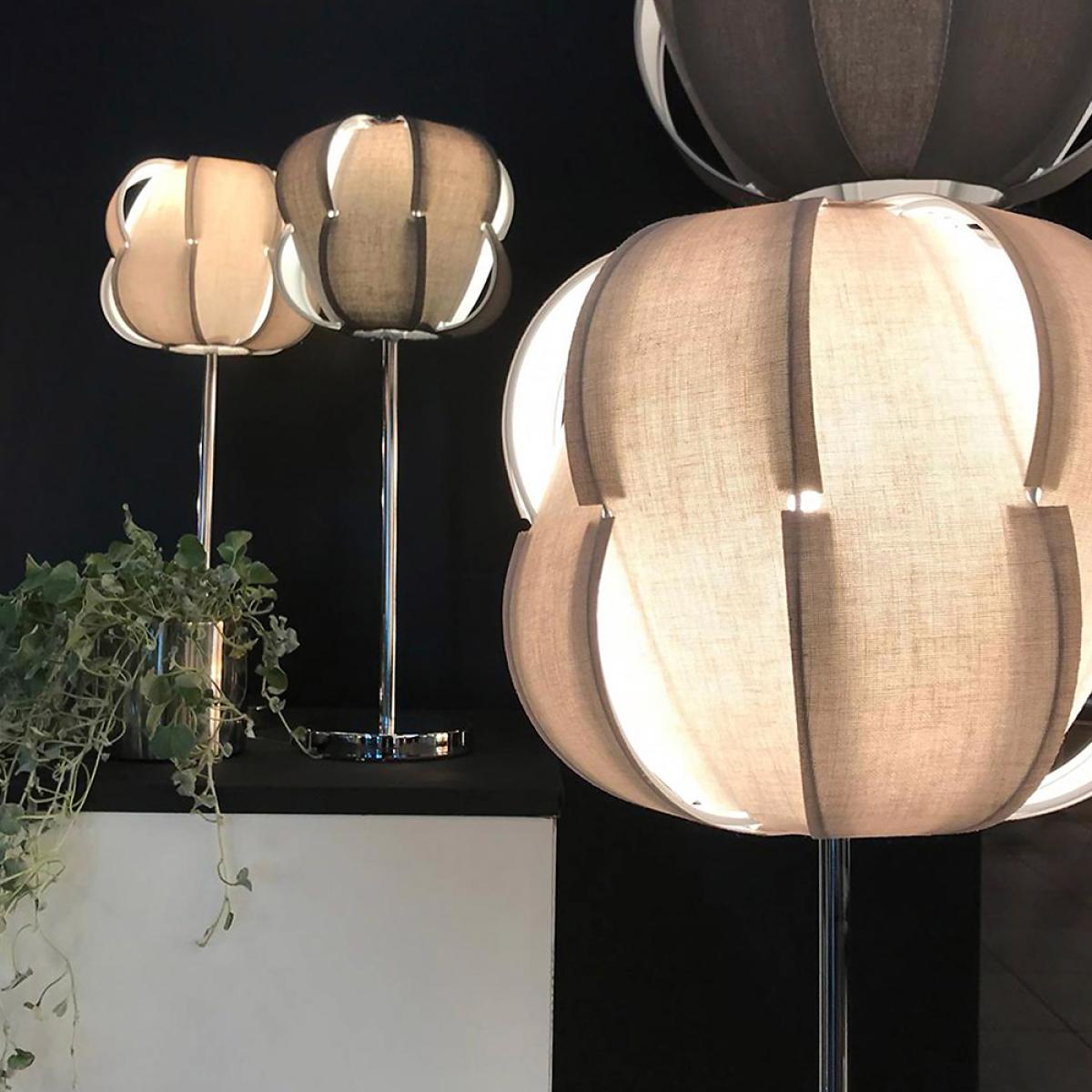 Globen Lighting Pavot 25 table lamp Beige chrome stand – image 2
