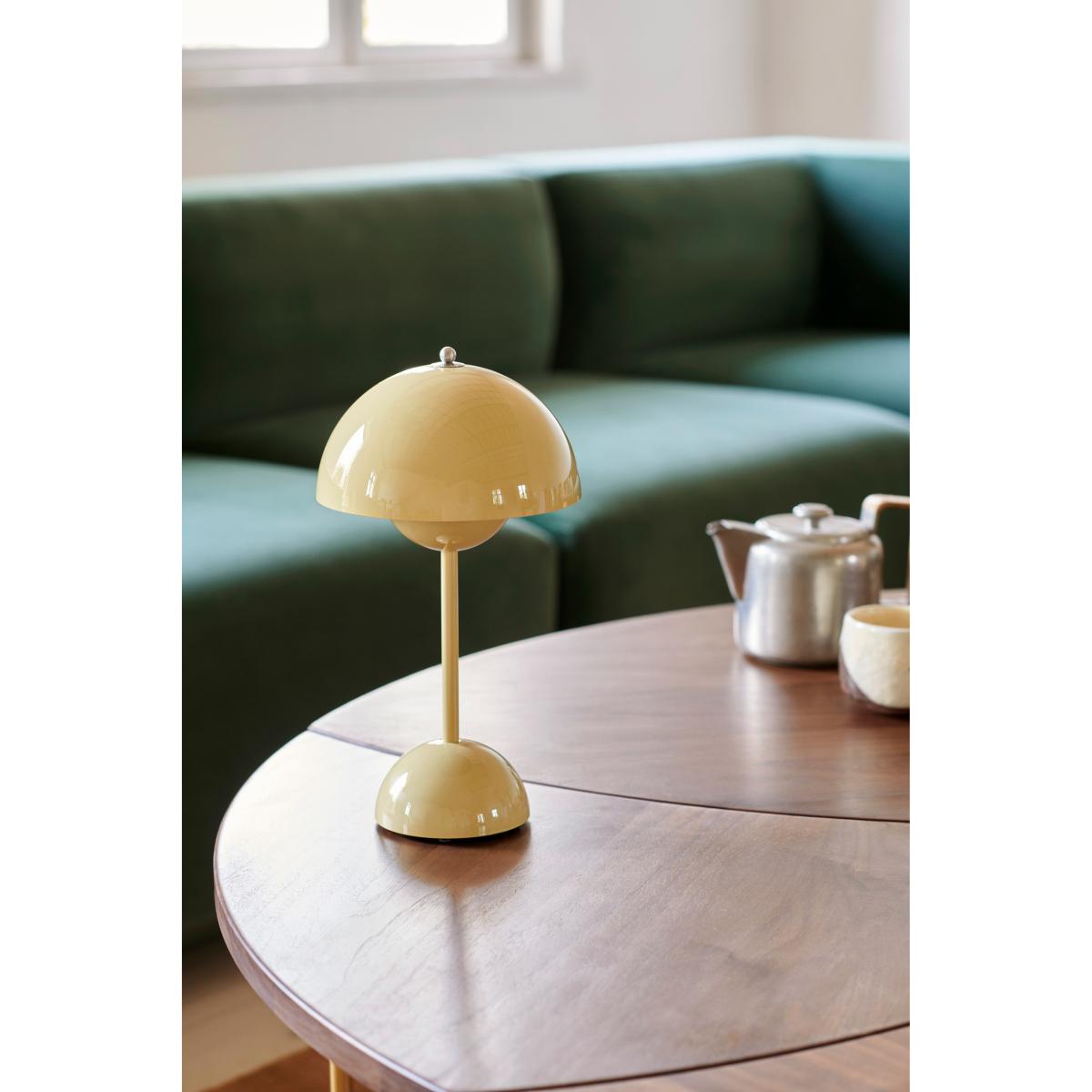 Flowerpot portable table lamp VP9 Pale sand – image 3