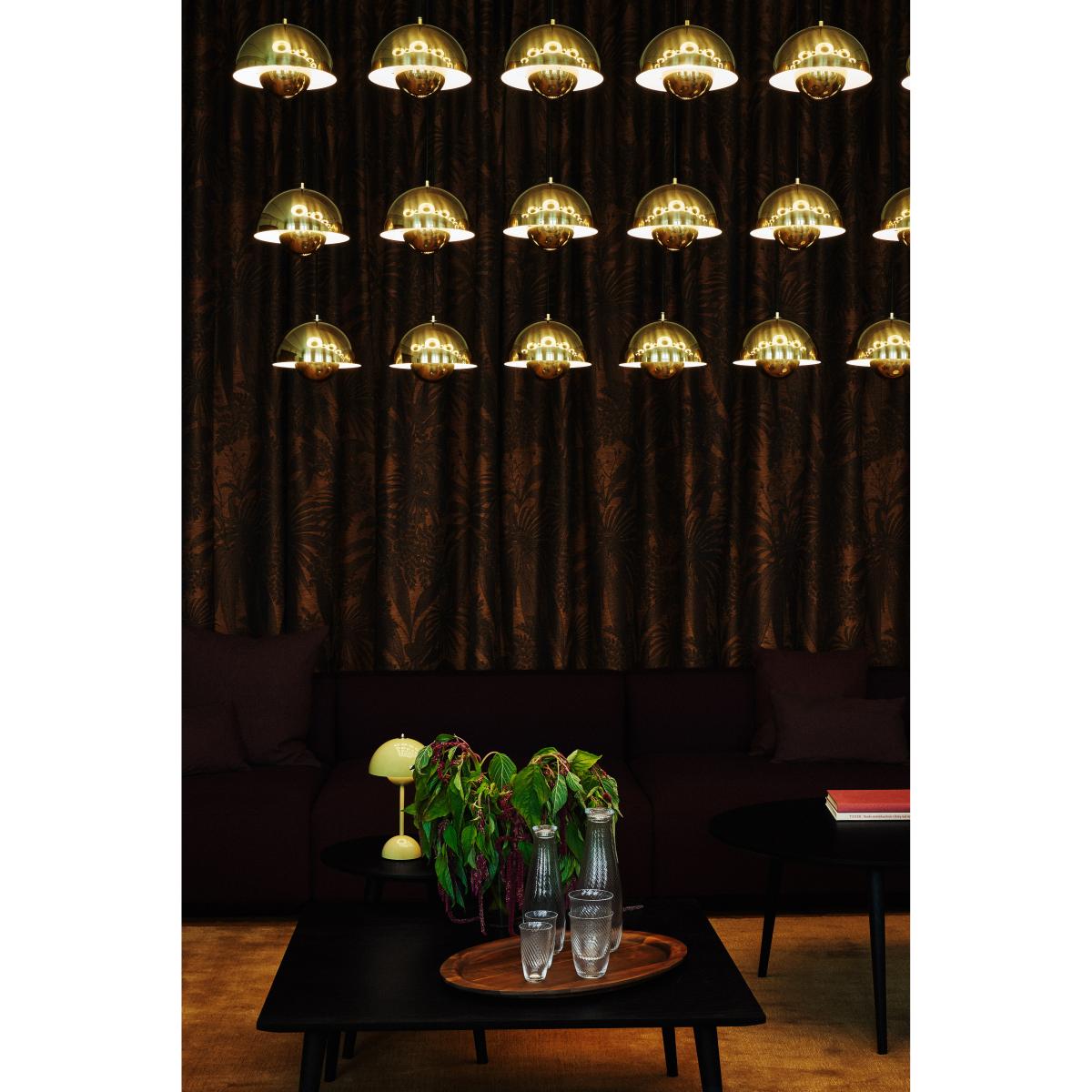 Flowerpot portable table lamp VP9 Pale sand – image 5