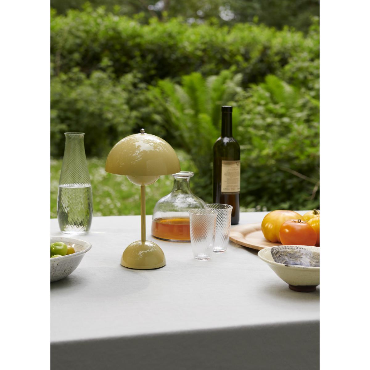 Flowerpot portable table lamp VP9 Pale sand – image 6