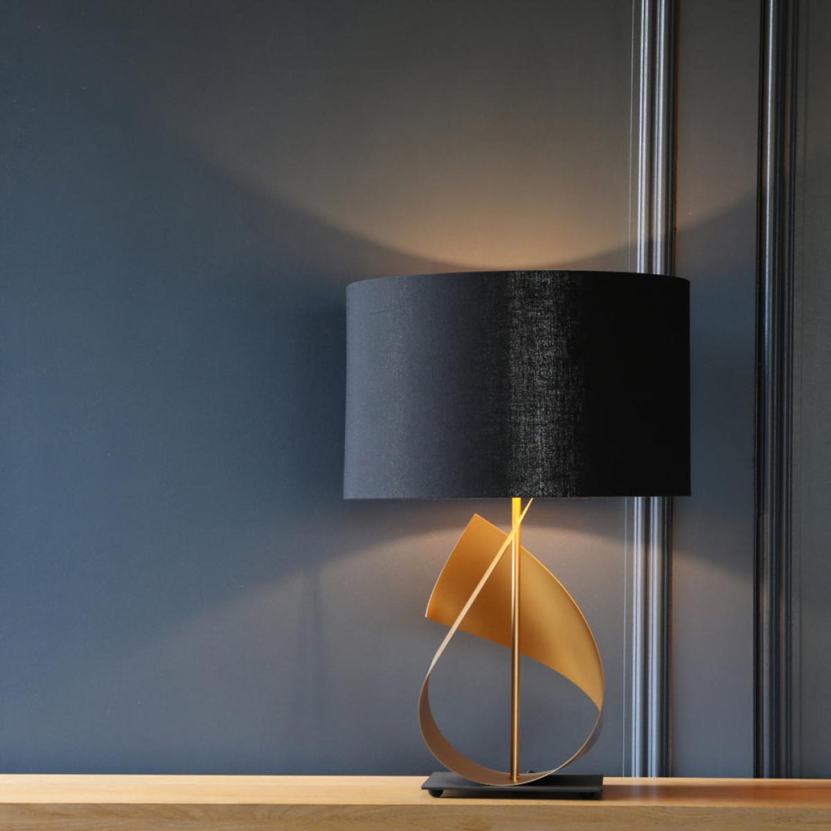 Arcform Lighting - Flux Table Lamp base in Gold – image 3