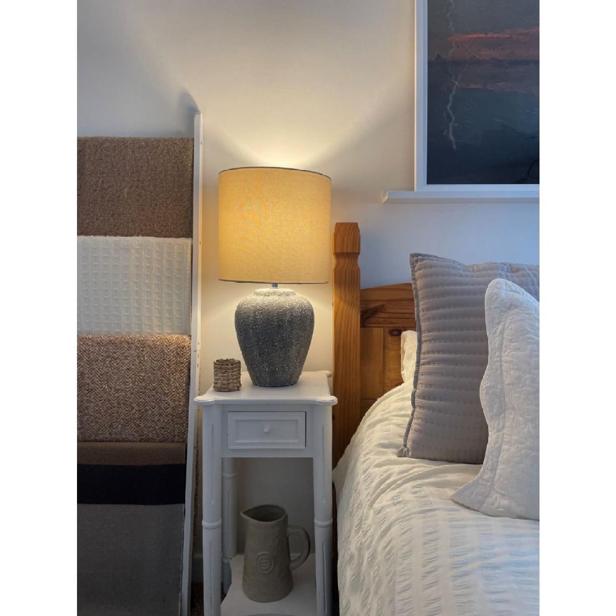 Jessa Ceramic Table Lamp – image 8