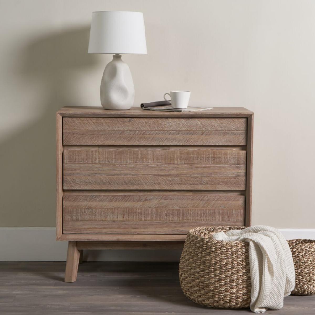 Sanders Cream Table Lamp – image 4